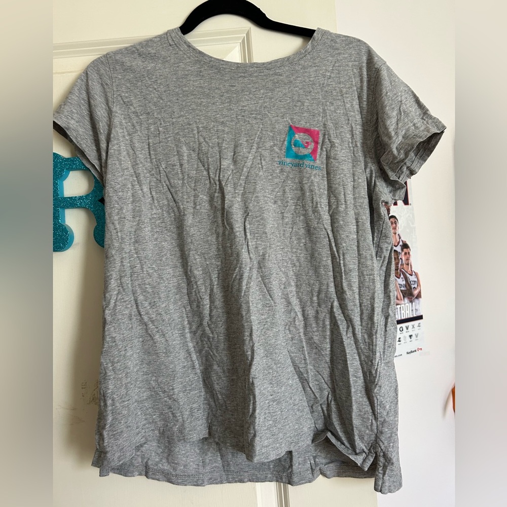 Vineyard Vines T Shirt